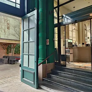 Western Urban Hotell